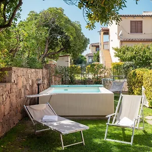 https://villetta-bouganville-budoni.in-sardinia.net